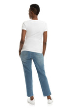 Load image into Gallery viewer, 28&quot; Ankle Straight Leg Jean in Kinsley
