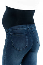 Load image into Gallery viewer, 32” Better Butter Slim Straight Jean in Lanie
