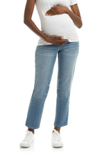 Load image into Gallery viewer, 28&quot; Ankle Straight Leg Jean in Kinsley
