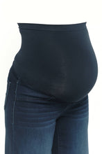 Load image into Gallery viewer, 32&quot; Better Butter Wide Leg Maternity Jean in Yanique
