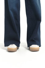 Load image into Gallery viewer, 32&quot; Better Butter Wide Leg Maternity Jean in Yanique
